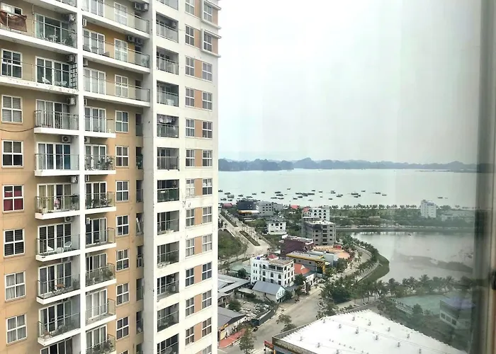 Newlife Near * Ha Long